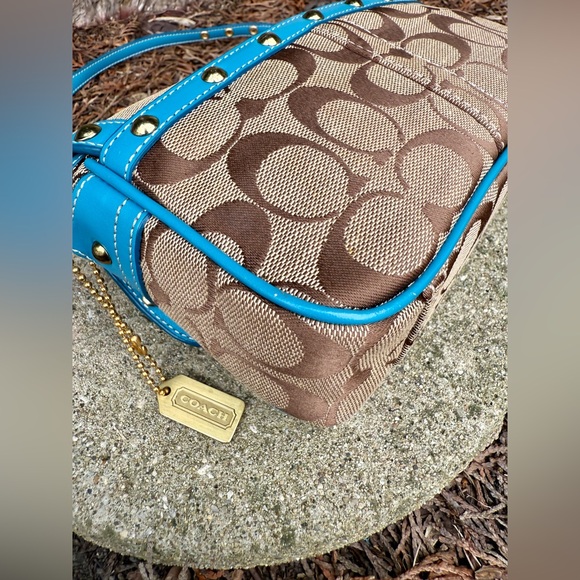 Vintage Coach Studded Blue Crossbody New - Picture 13 of 16